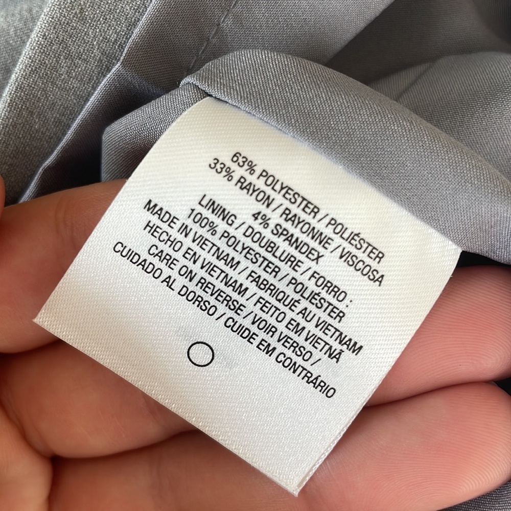 New with tag, tahari gwenyth dress, light heat, gray, size 4 - Picture 5 of 5